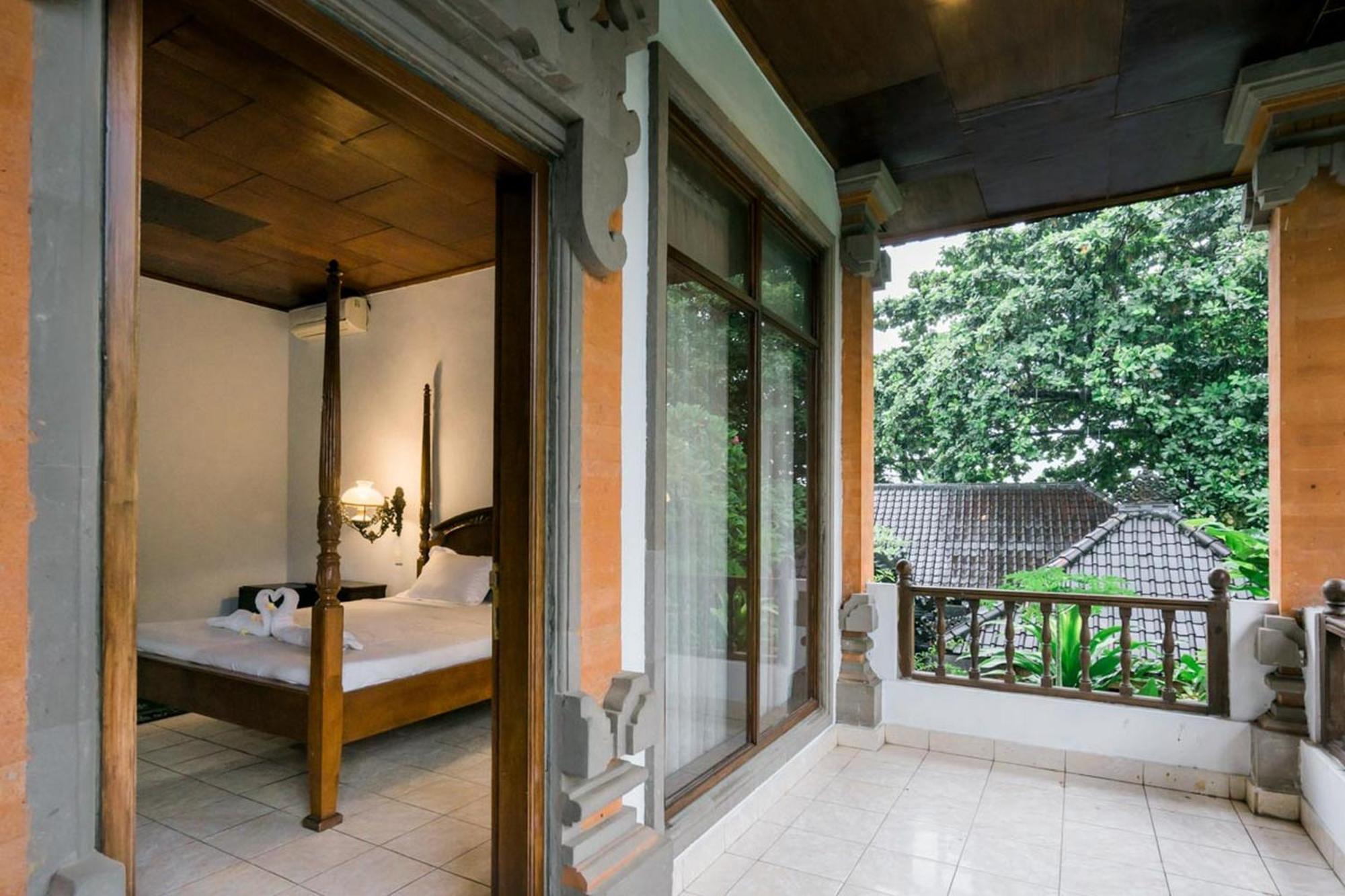 Urbanview Hotel Ananda Beach Sanur Exterior foto